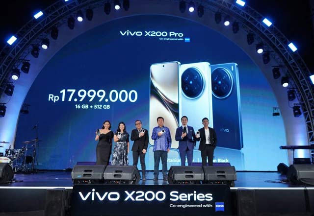 Vivo X200 Series kini hadir di Indonesia dalam dua varian, yakni Vivo X200 dan Vivo X200 Pro