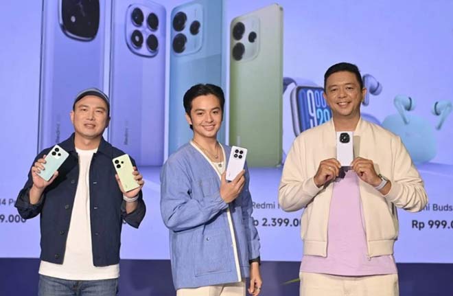 Redmi Note 14 Series hadir dalam empat varian, yaitu Redmi Note 14 Pro+ 5G, Redmi Note 14 Pro 5G, Redmi Note 14 5G, dan Redmi Note 14